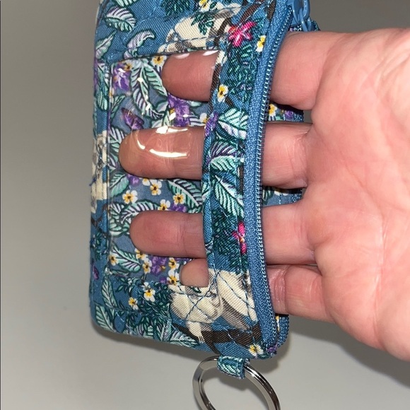 Vera Bradley Floral Keychain Wallet one size / preowned adjustable - Picture 3 of 7